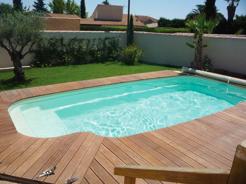 Piscine Coque Polyester Forme Rectangulaire 7x3 Fond Plat Pacifica 