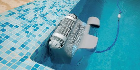 Hydraulique ou électrique : quel robot choisir pour votre piscine ?