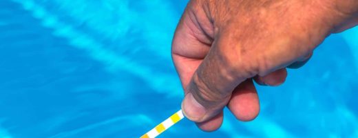 Pourquoi le pH de l’eau d’une piscine est important ?