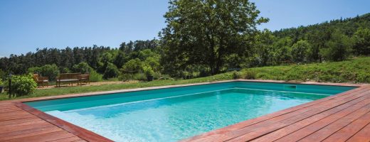 Quel bois choisir pour une terrasse de piscine ?