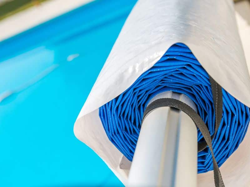 bache couverture solaire enrouleur piscine