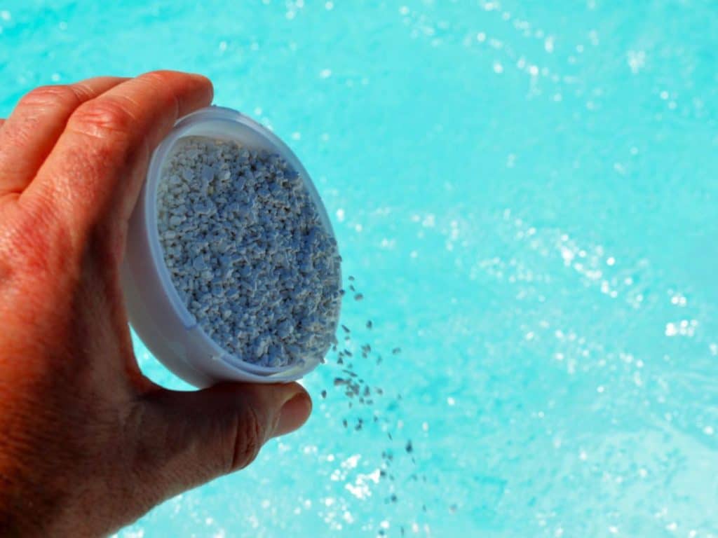 Chlore en poudre pour piscine