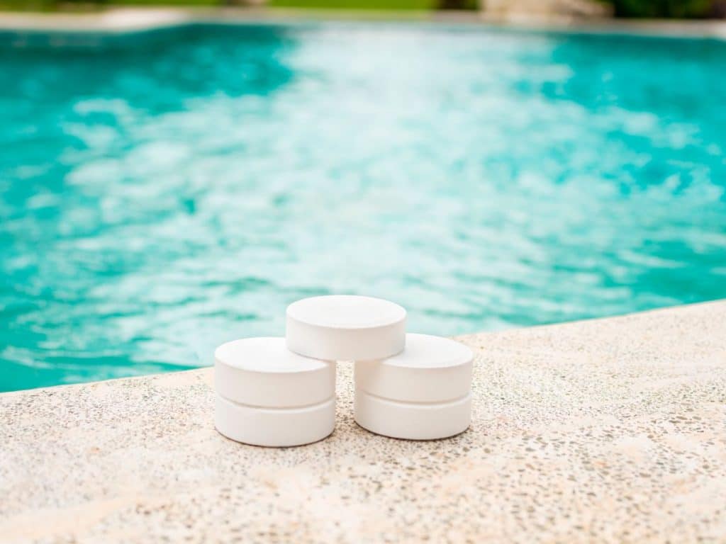 Pastilles de désinfectant pour piscine