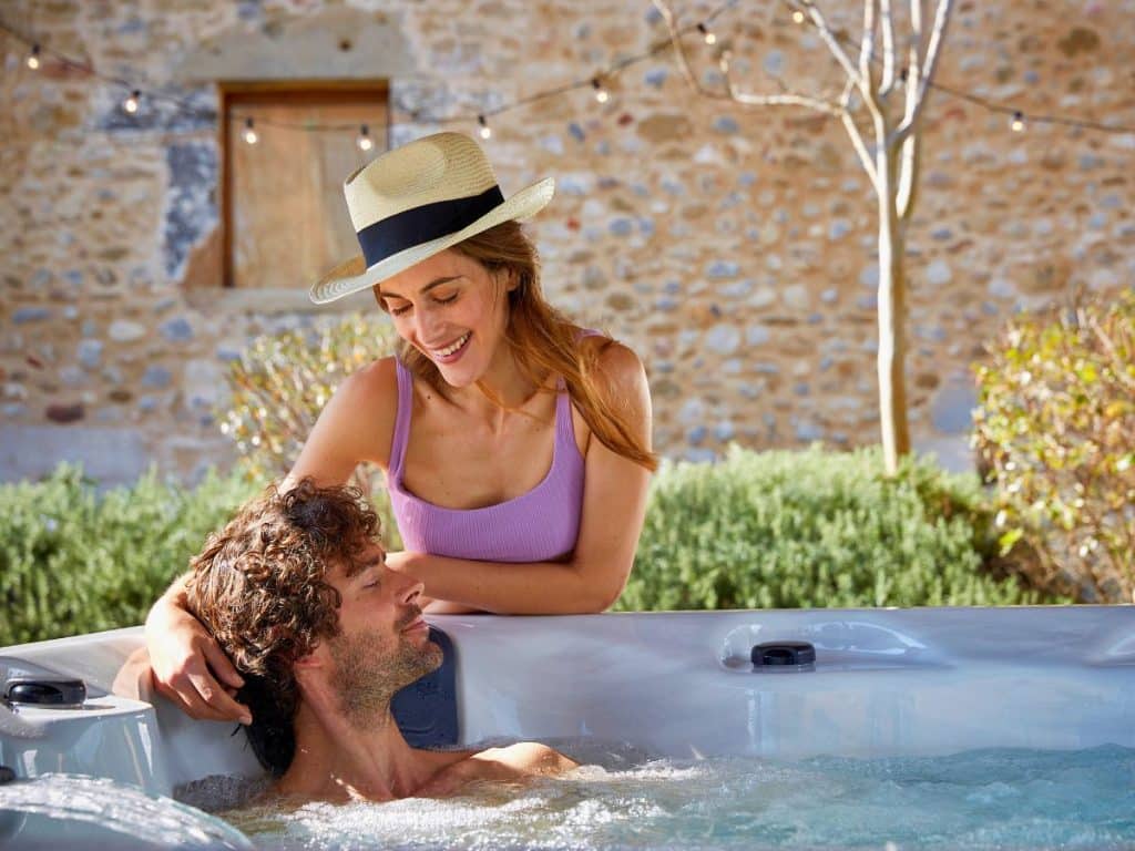 Spa extérieur avec couple