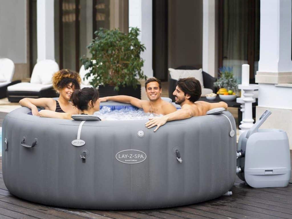 Spa gonflable terrasse extérieure