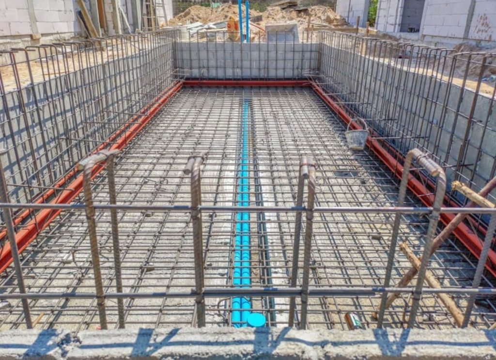 Construction piscine béton