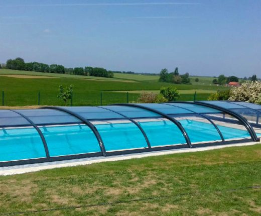 Piscine Ibiza avec abri
