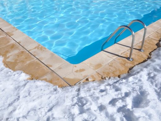 Hivernage d&#039;une piscine : quand et comment faire ?