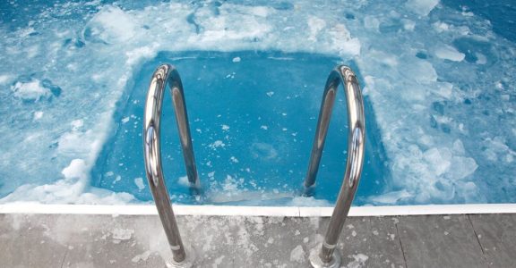 Piscine&#x20;gel&#x00E9;e,&#x20;quoi&#x20;faire&#x20;&#x3F;