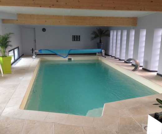 Piscines Ibiza intérieure à Péronne