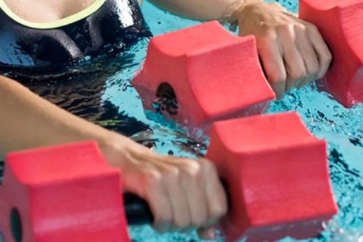 Comment se muscler dans sa piscine