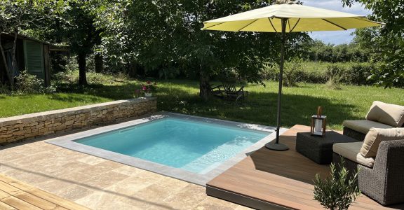 Aquaviva petit bassin carré par Piscines Ibiza