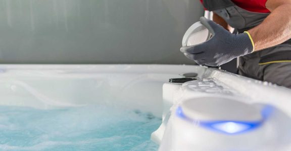 Comment&#x20;nettoyer&#x20;un&#x20;filtre&#x20;de&#x20;spa&#x20;&#x3F;