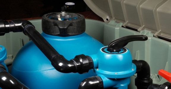 Les&#x20;&#x00E9;tapes&#x20;&#x00E0;&#x20;suivre&#x20;pour&#x20;nettoyer&#x20;le&#x20;filtre&#x20;d&amp;&#x23;039&#x3B;une&#x20;piscine